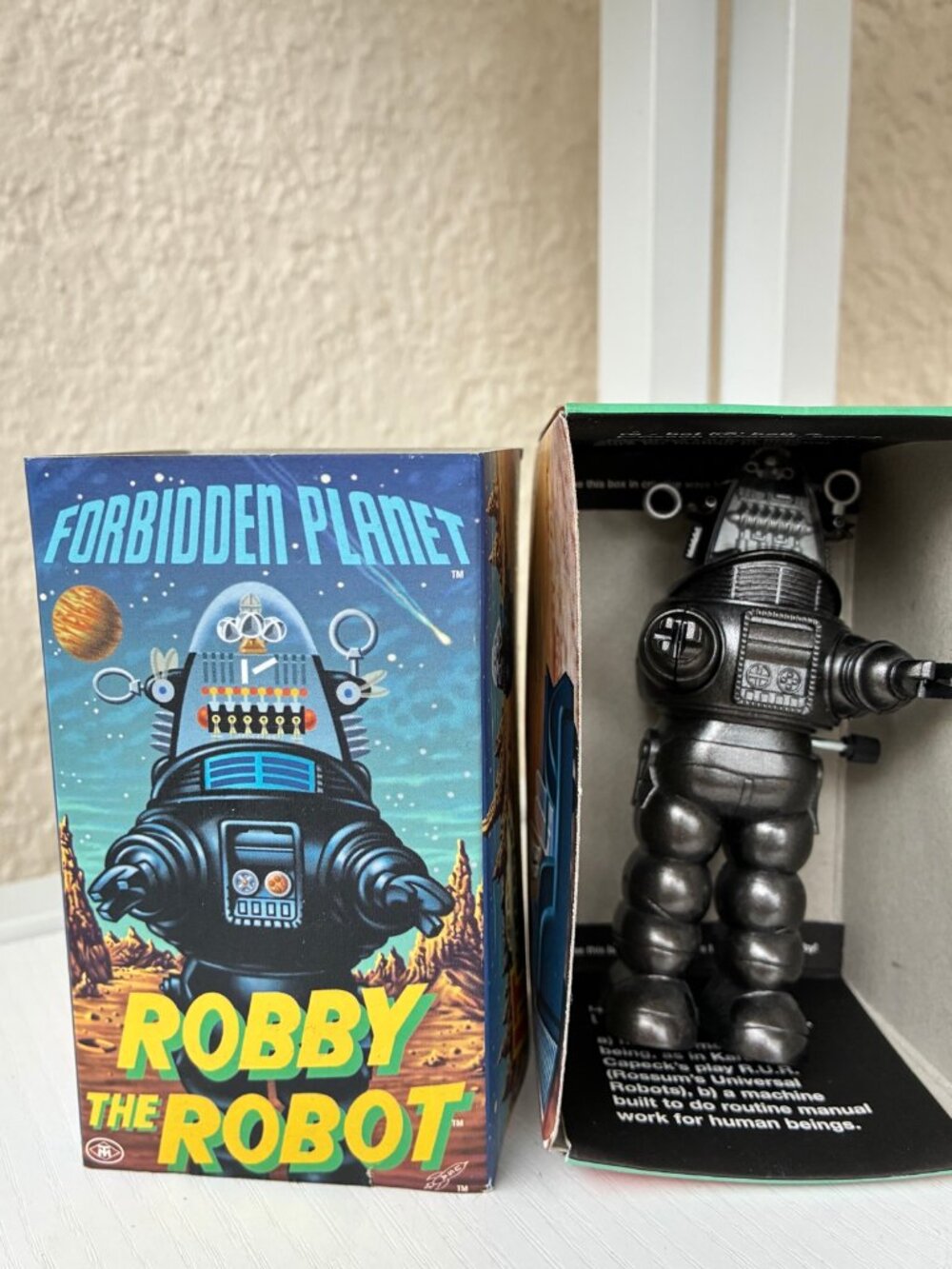 Vintage 1997 Robby the Robot Wind Up Walking Tin Toy Forbidden Planet MGM w/ Box